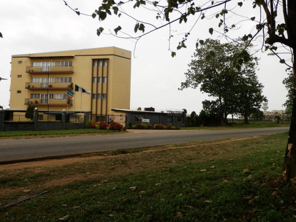 Blue Lodge Hotel Lagos Exterior foto